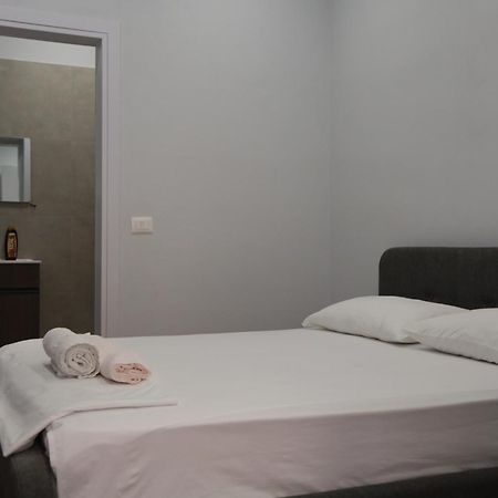 Be Solei Studio Apartments Sol 1 地拉那 外观 照片